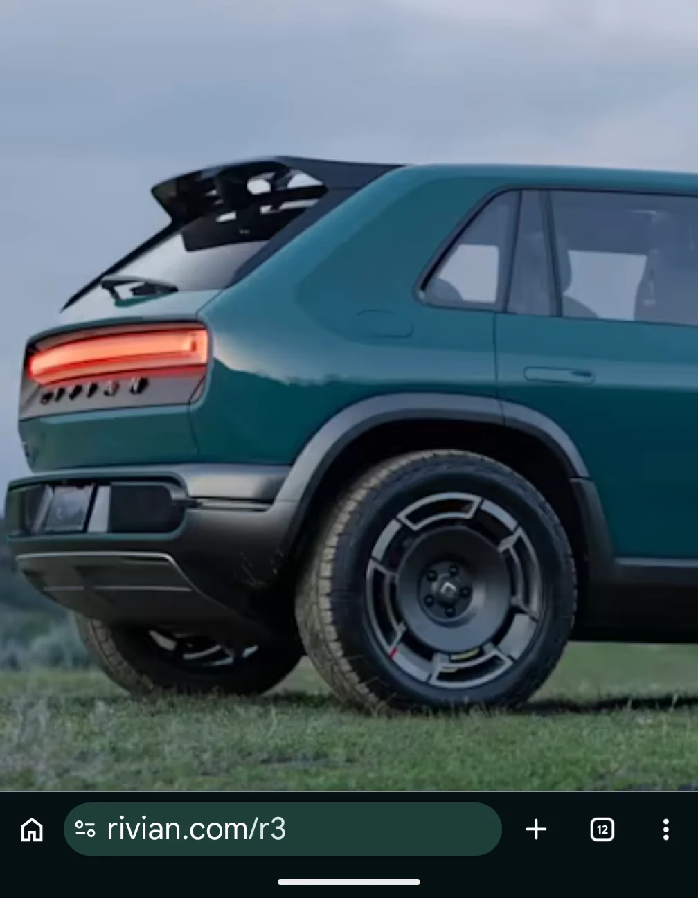 Rivian R1T R1S R2 Colors List Revealed! Launch Green, Borealis, Midnight, Forest Green, Esker Silver, Catalina Cove, Glacier White, Half Moon Grey 🎨 Screenshot_20260310-220503