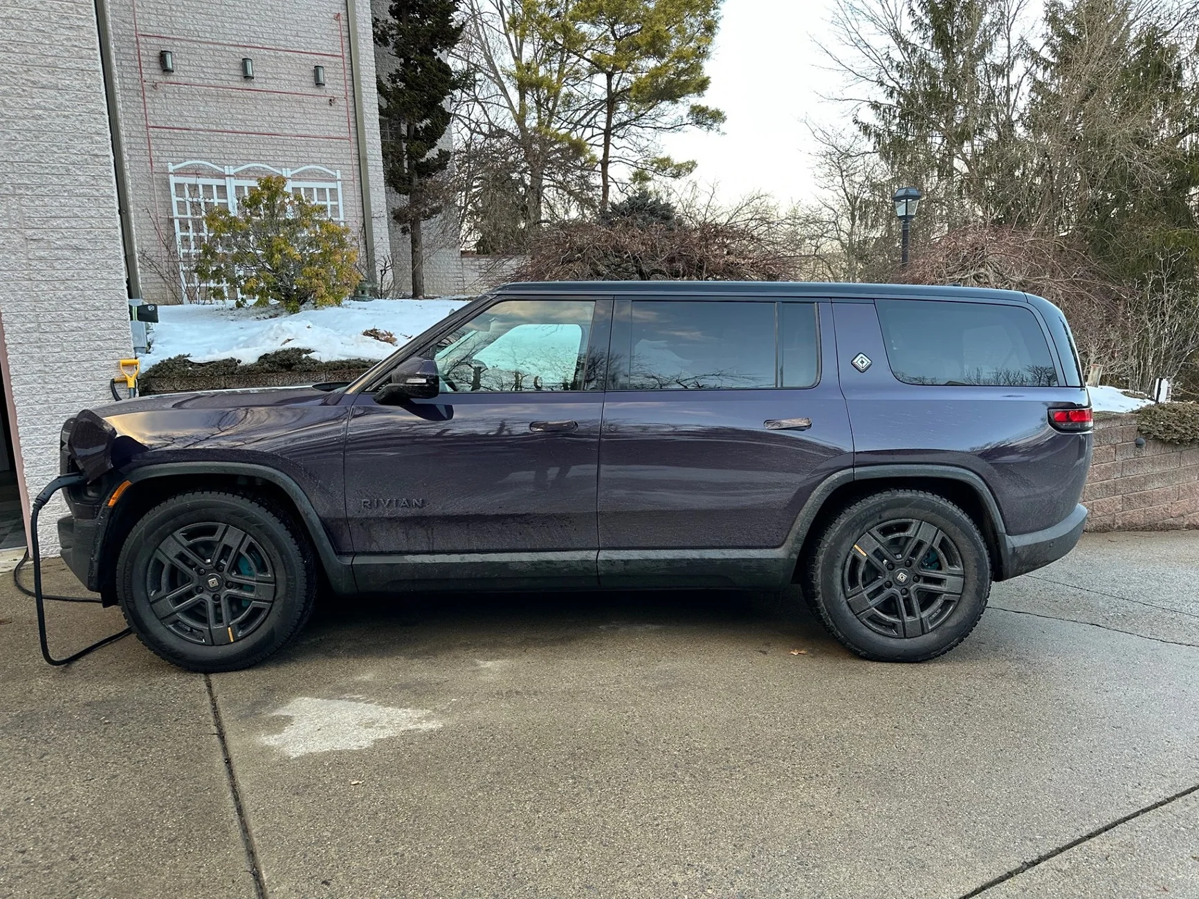 Rivian R1T R1S R2 Colors List Revealed! Launch Green, Borealis, Midnight, Forest Green, Esker Silver, Catalina Cove, Glacier White, Half Moon Grey 🎨 r1s after delivery