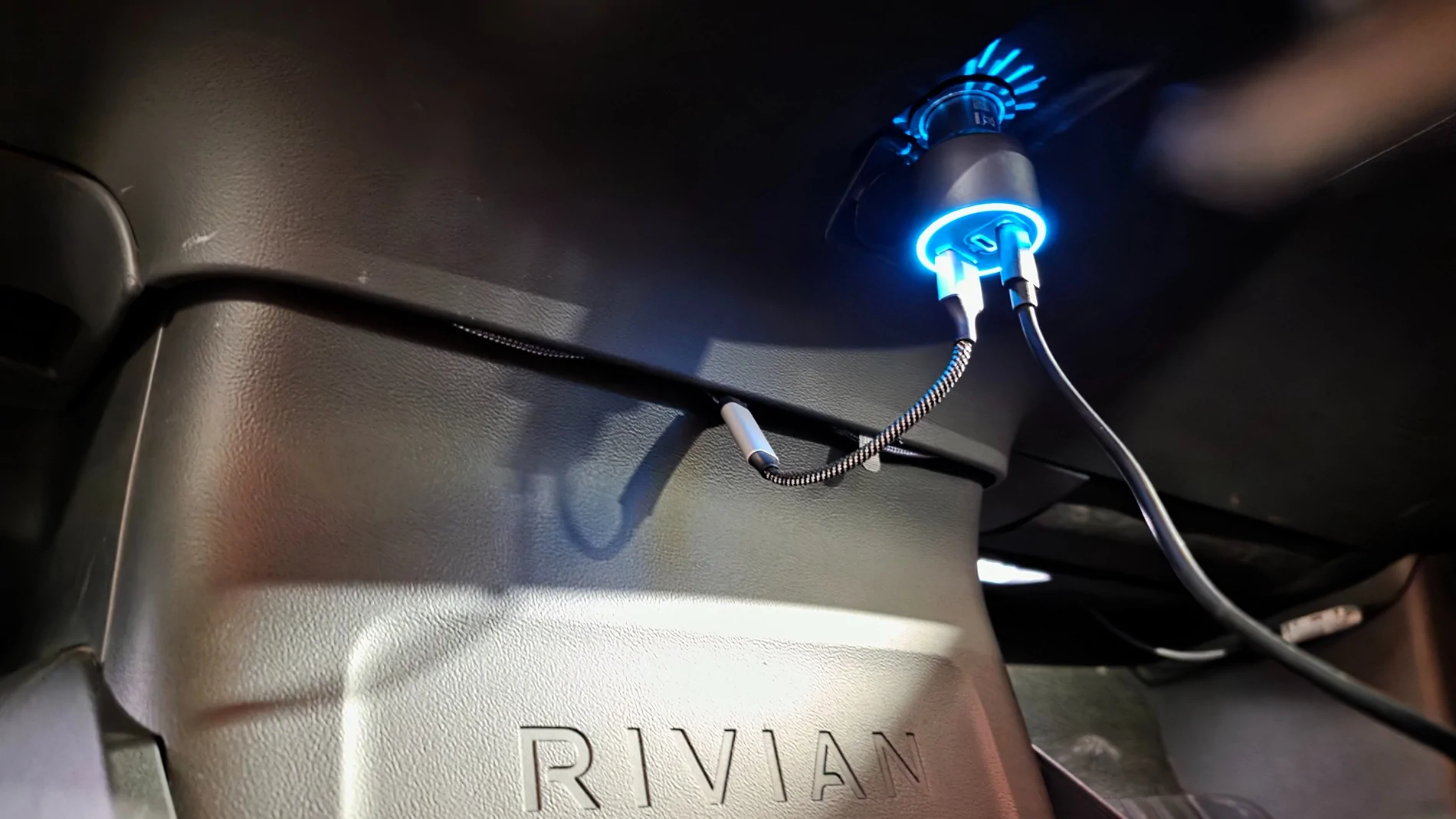 Rivian R1T R1S R2 Interior Accent Lighting 20251231_155922