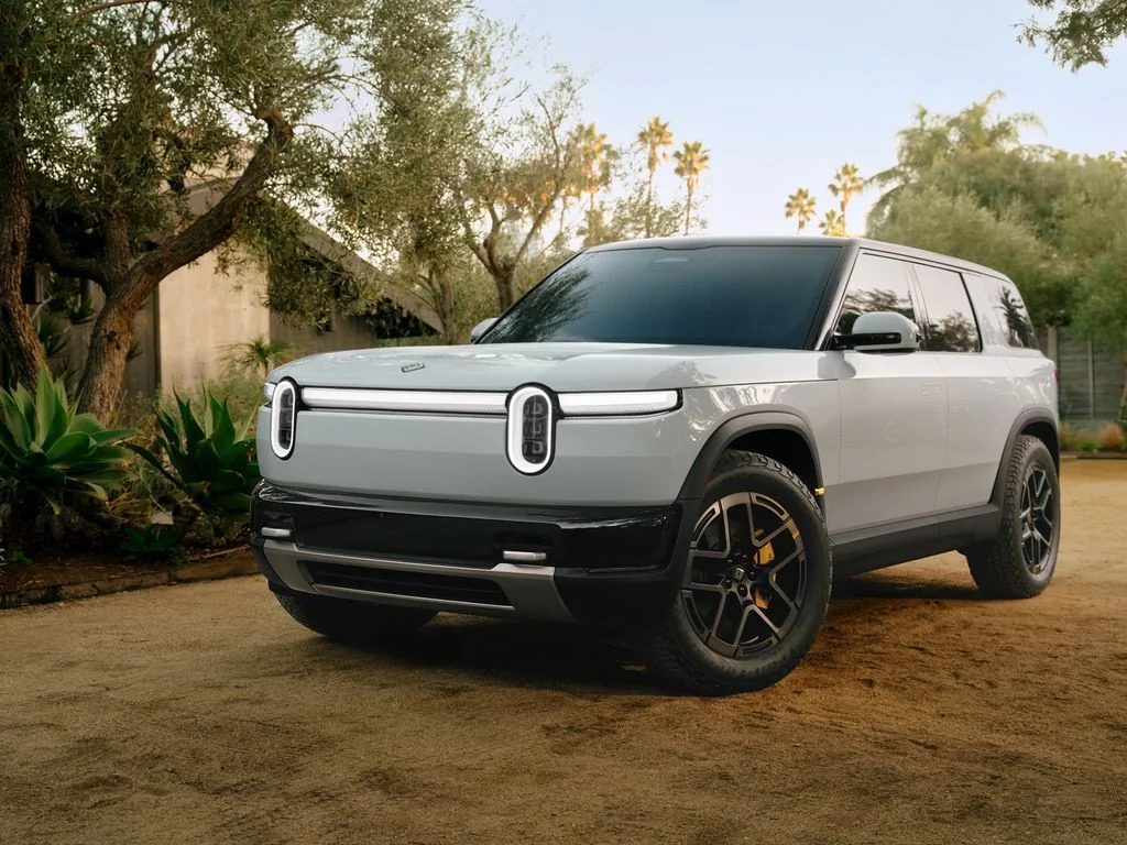 Rivian R1T R1S 2027 R2 Reveal! Specs, Pricing, Range, Dimensions, Wallpapers, Colors, Interiors HDOBanXXgAEtS8k
