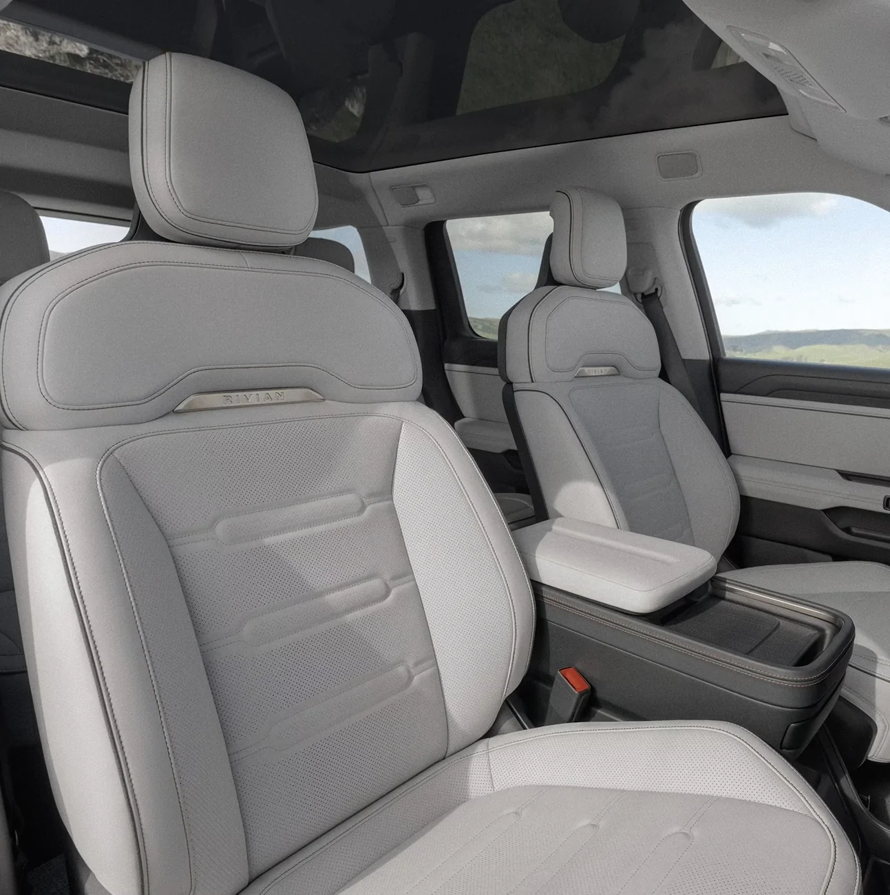 Rivian R1T R1S 2027 R2 Reveal! Specs, Pricing, Range, Dimensions, Wallpapers, Colors, Interiors HDOBn5SWQAAQdts