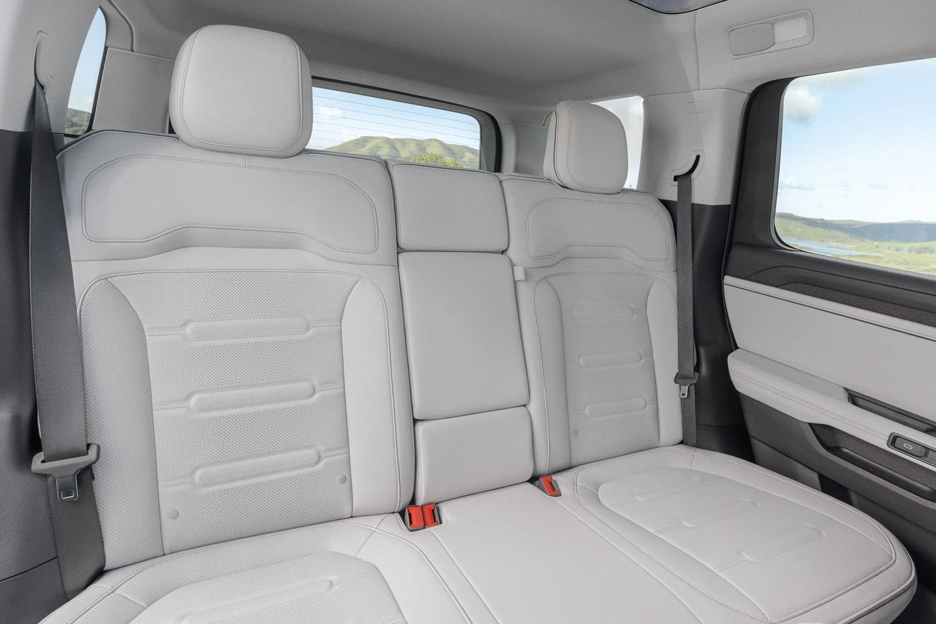 Rivian R1T R1S 2027 R2 Reveal! Specs, Pricing, Range, Dimensions, Wallpapers, Colors, Interiors HDOCFHkXIAAG_44