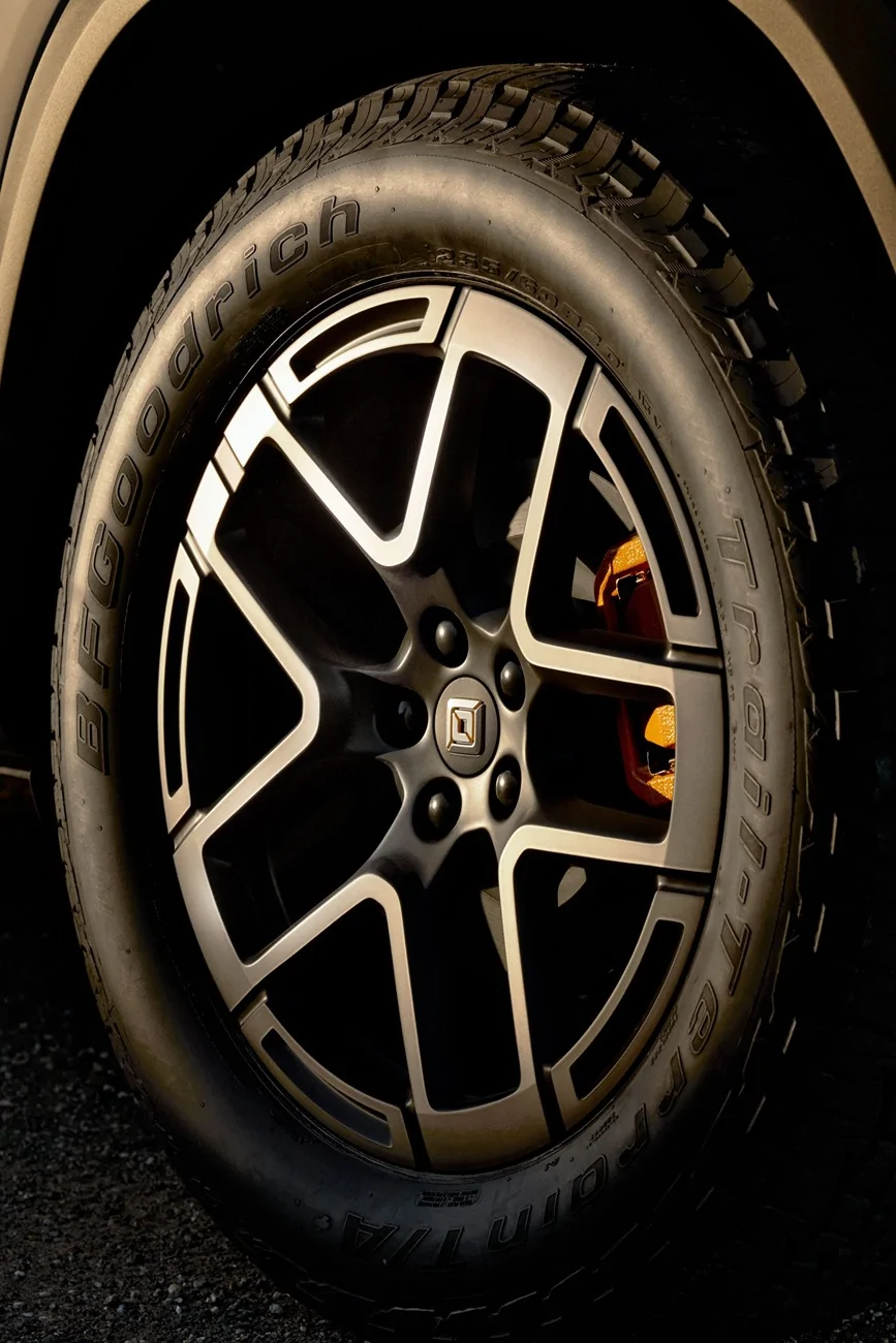 Rivian R1T R1S 2027 R2 Reveal! Specs, Pricing, Range, Dimensions, Wallpapers, Colors, Interiors HDODrobW0AEXQ-u