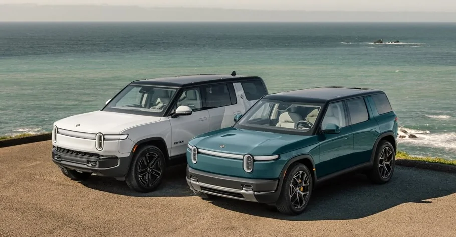 Rivian R1T R1S R2 vs. Model Y vs. R1 size comparison (dimensions: length, width, height, wheelbase, storage capacity) HDOKInJW0AAN685