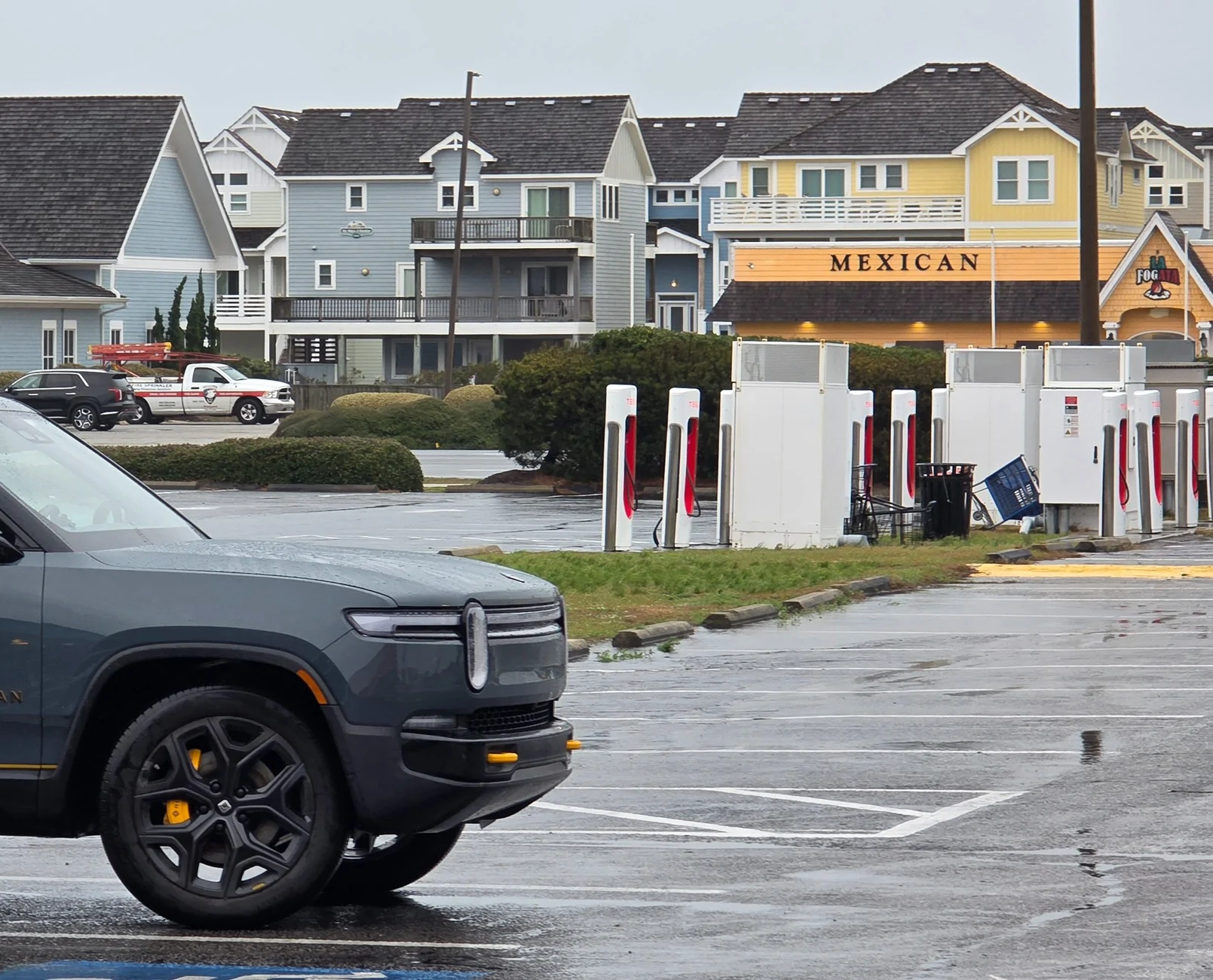 Rivian R1T R1S What did you do TO / WITH your Rivian today? 🧰 1000003466