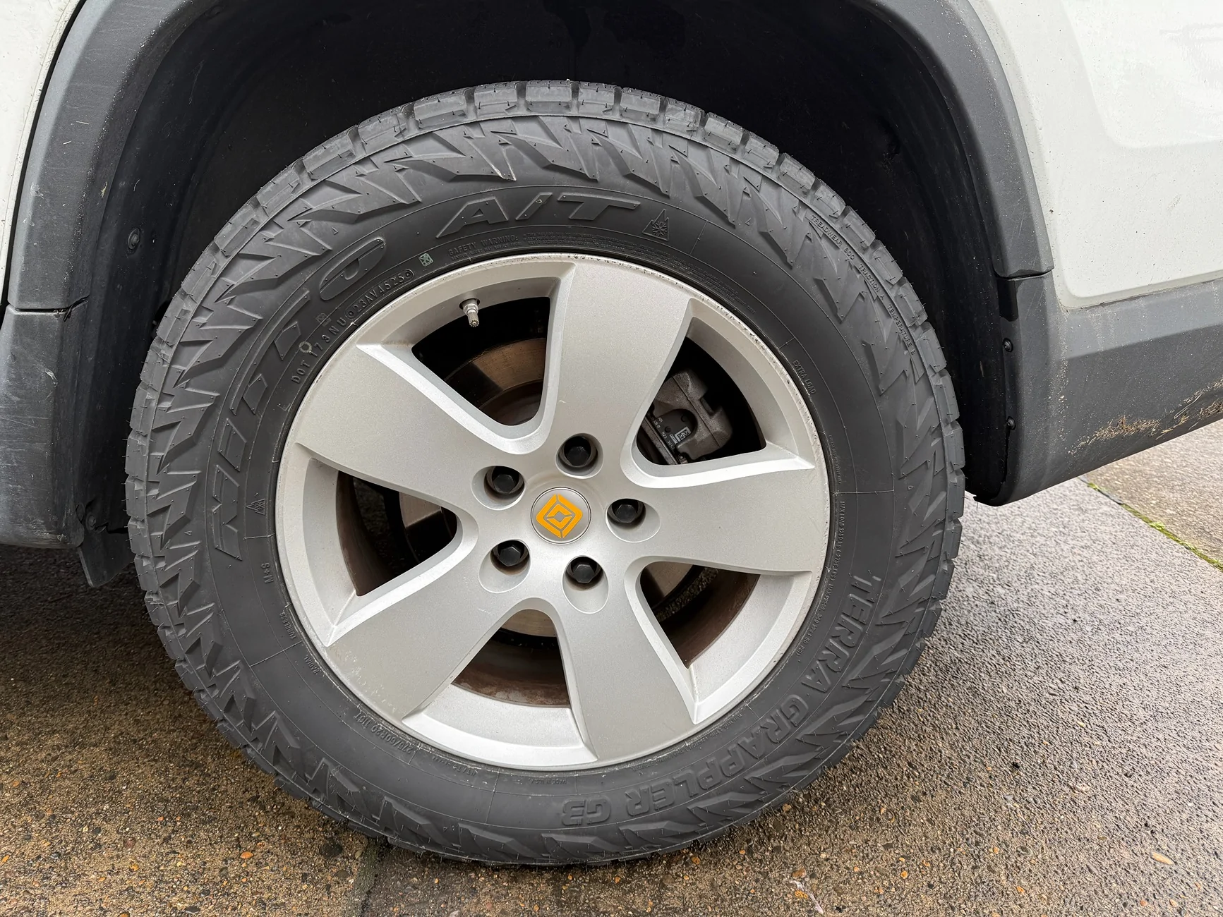 Rivian R1T R1S Flat Tire on a 7,000+ lb EV: What’s Your Plan and Tools? IMG_7816