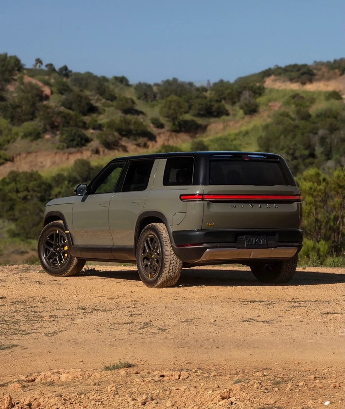 Rivian R1T R1S Which R2 Color Will You Choose? IMG_1154