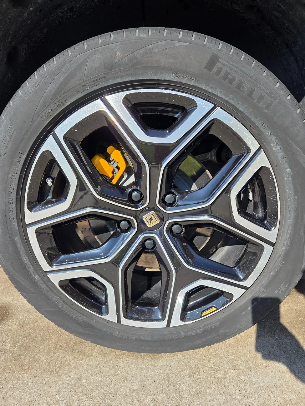 Rivian R1T R1S Trade my 22" for 20" wheels 20260328_093715
