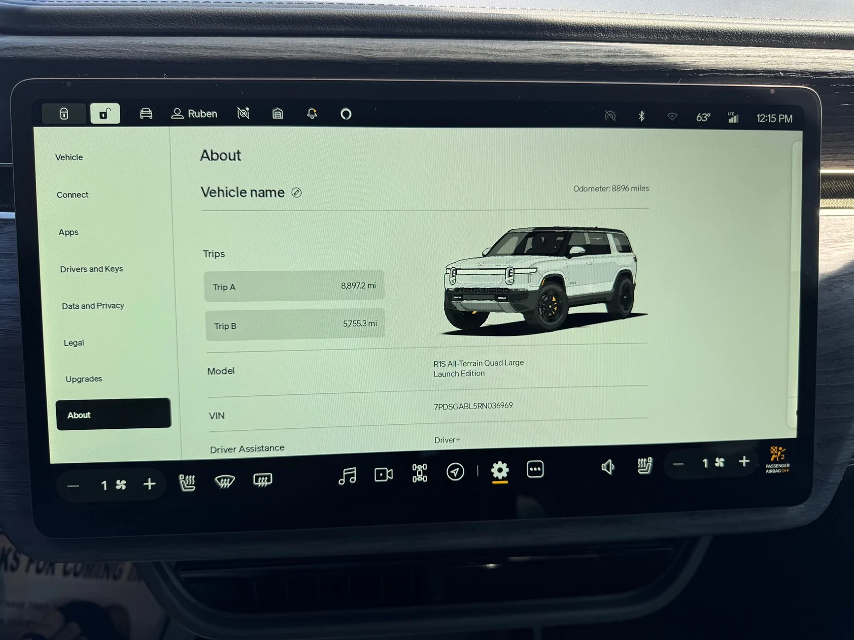 Rivian R1T R1S 2024 Rivian R1S , Launch Edition , QUAD.  $69999 2026-03-28 12-15-03