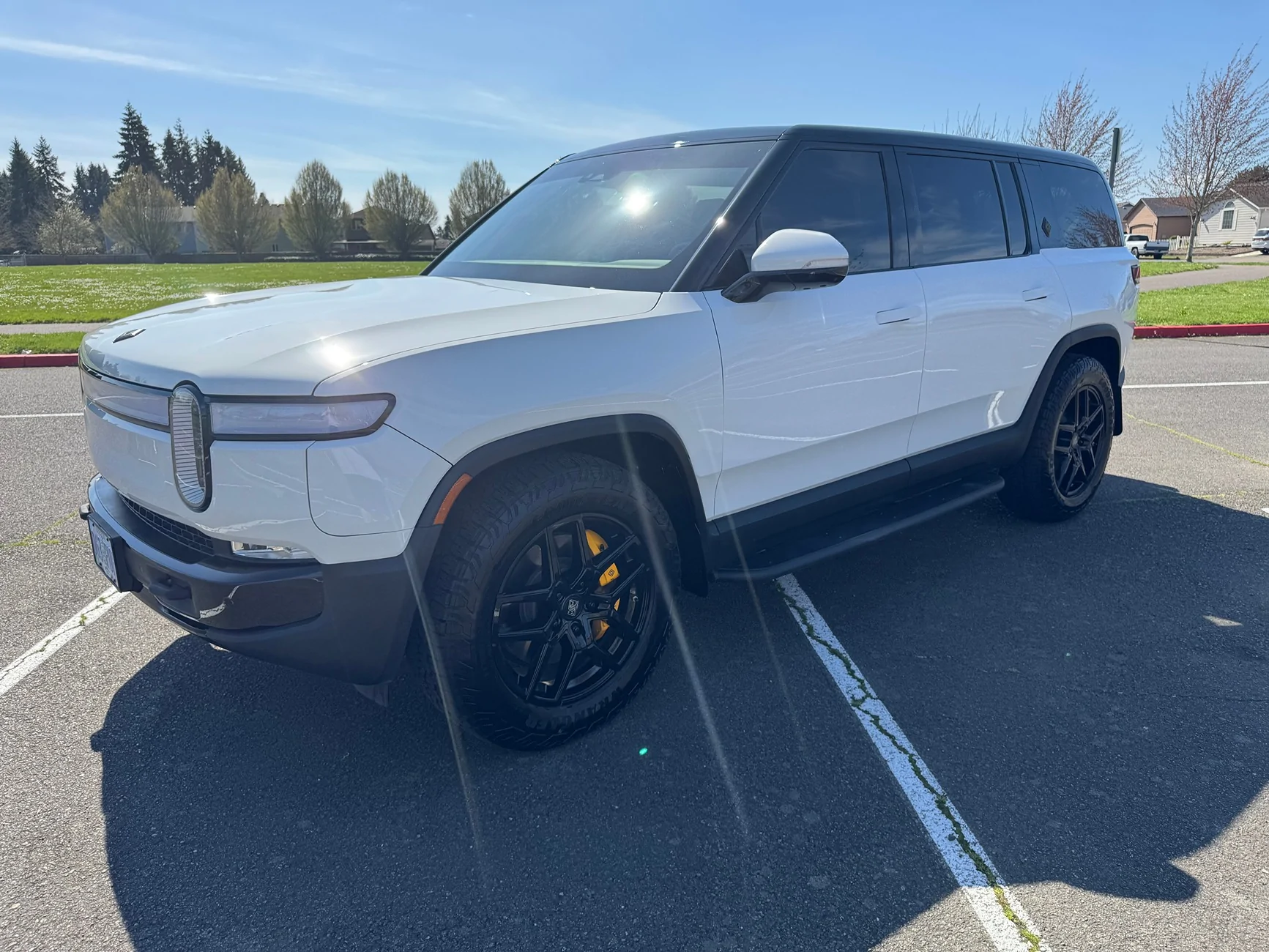 Rivian R1T R1S 2024 Rivian R1S , Launch Edition , QUAD.  $69999 2026-03-28 12-19-13