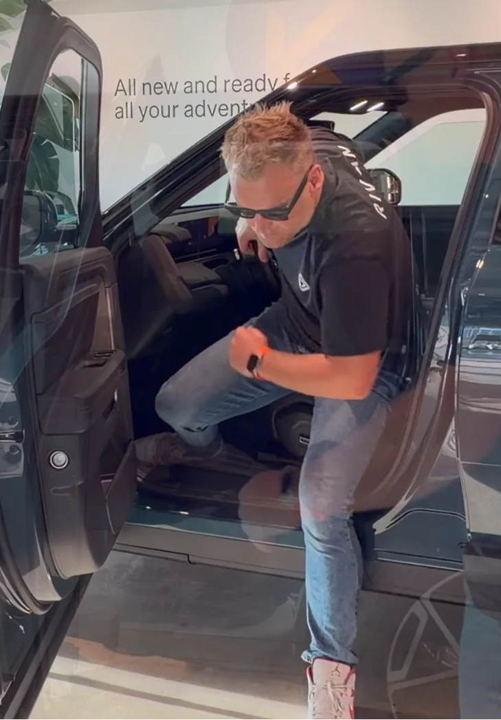 Rivian R1T R1S Step in height for R2. Please help Door egress