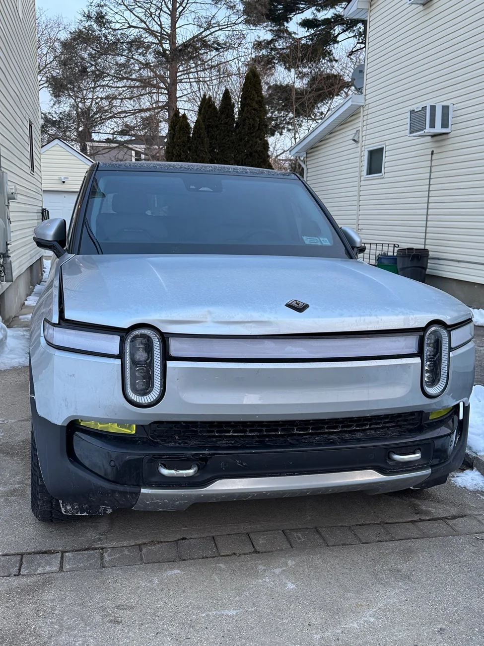 Rivian R1T R1S NY - Long Island - Is this totaled or Not? IMG_4813