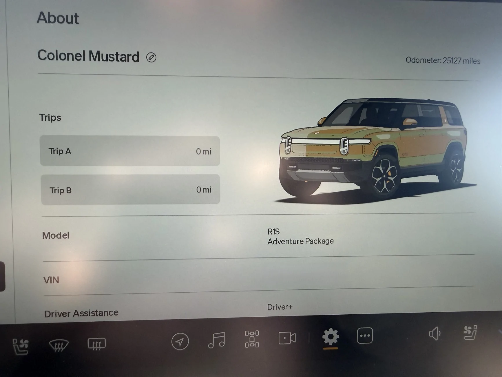 Rivian R1T R1S 2023 R1S Quad Motor Adventure AWD | Large Pack | Compass Yellow | Full PPF | ~25,150 Mi | $65,500 010 - Rivian_R1S_Infotainment_About_Screen_Vehicle_Info