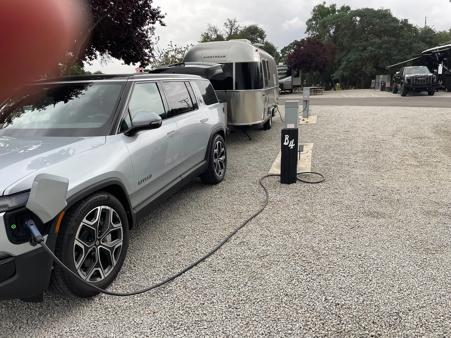 Rivian R1T R1S Towing + Efficiency: Please post your experience! IMG_6793