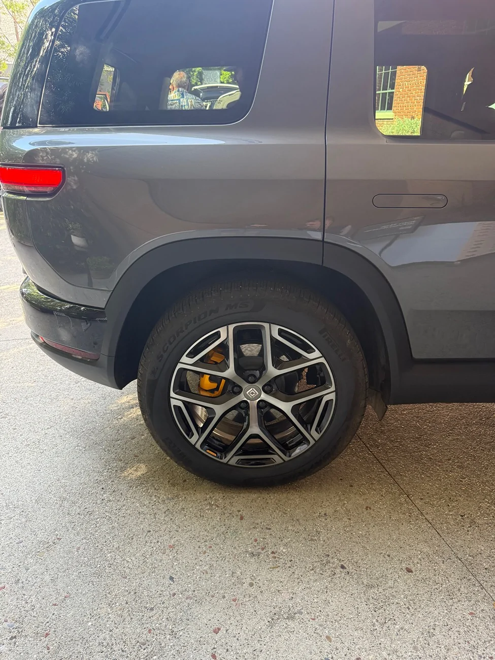 Rivian R1T R1S R2 at Venice Beach Block Party (Catalina Cove, Launch Green, Half Moon Grey, Glacier White, Midnight Black) 152518-84d8395a11896fb1f8cf540b96bb3cbd (1)