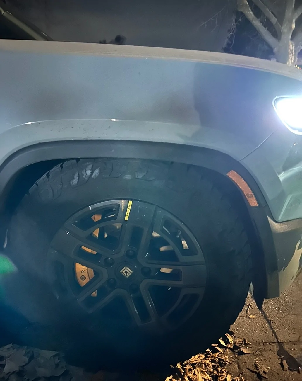 Rivian R1T R1S Front suspension dropping slowly while parked, normal? IMG_5074