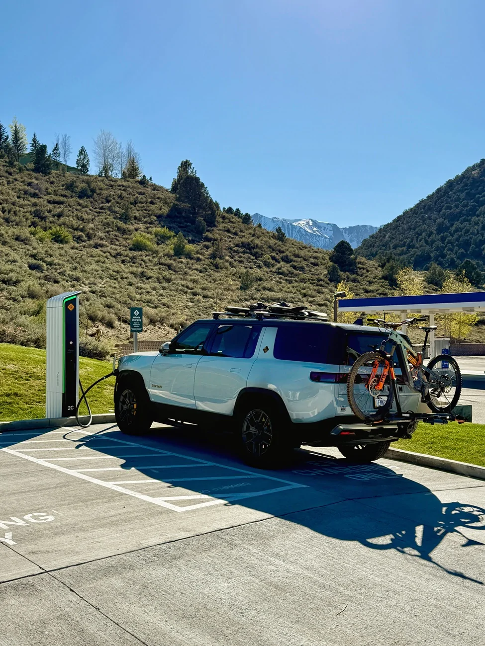 Rivian R1T R1S What did you do TO / WITH your Rivian today? 🧰 IMG_4330