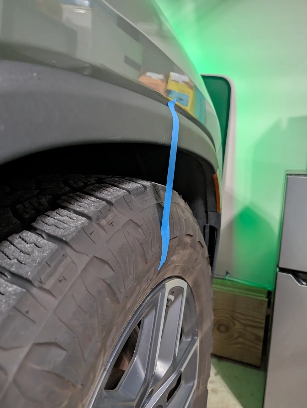 Rivian R1T R1S Front suspension dropping slowly while parked, normal? PXL_20260404_023724634