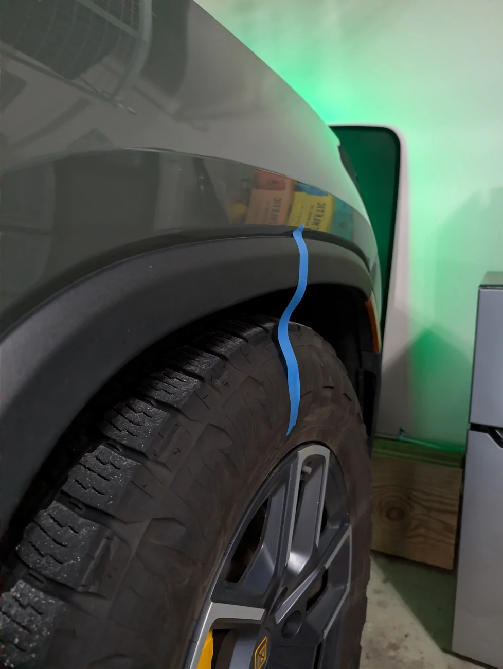 Rivian R1T R1S Front suspension dropping slowly while parked, normal? PXL_20260404_122805200