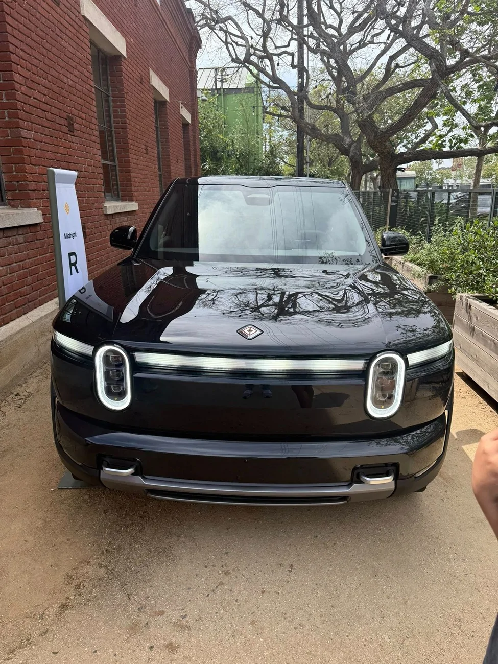 Rivian R1T R1S R2 at Venice Beach Block Party (Catalina Cove, Launch Green, Half Moon Grey, Glacier White, Midnight Black) 662384834_27176307481956140_8701104997127242492_n