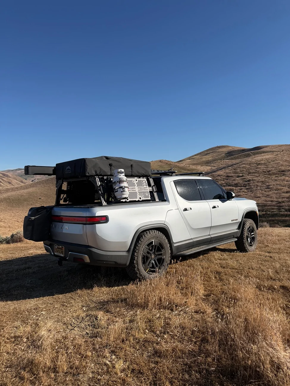 Rivian R1T R1S Bed Rack options from Xtrusion Overland IMG_2472