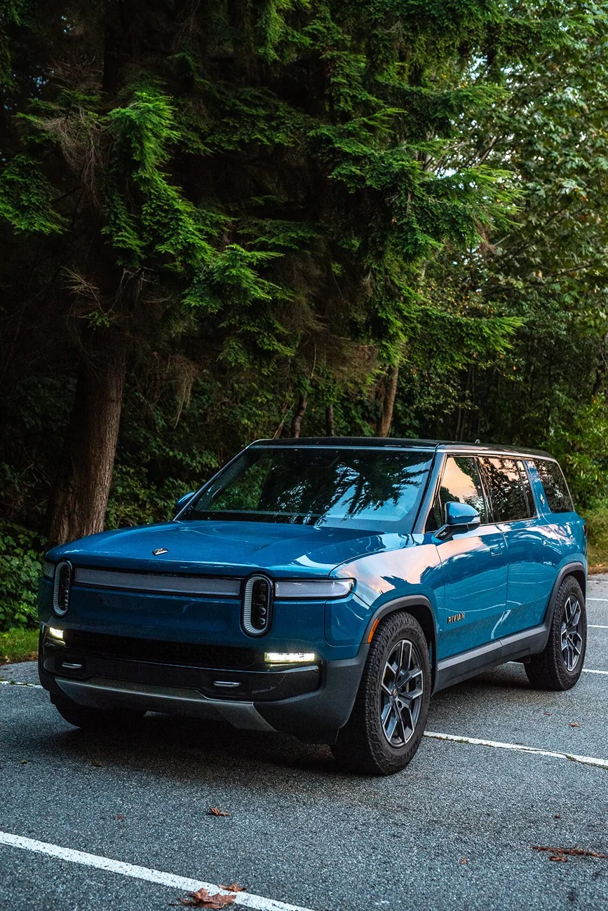 Rivian R1T R1S 2023 Rivian R1S, Adventurer's Dream Package, Quad-Motor $62000 _DSC6967