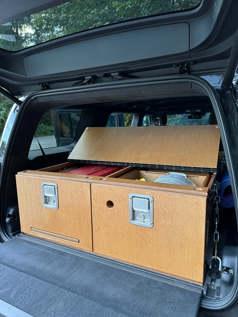 Rivian R1T R1S 2023 Rivian R1S, Adventurer's Dream Package, Quad-Motor $62000 D0EAC8F2-AC8C-489A-88A8-E7B9BDF599DC