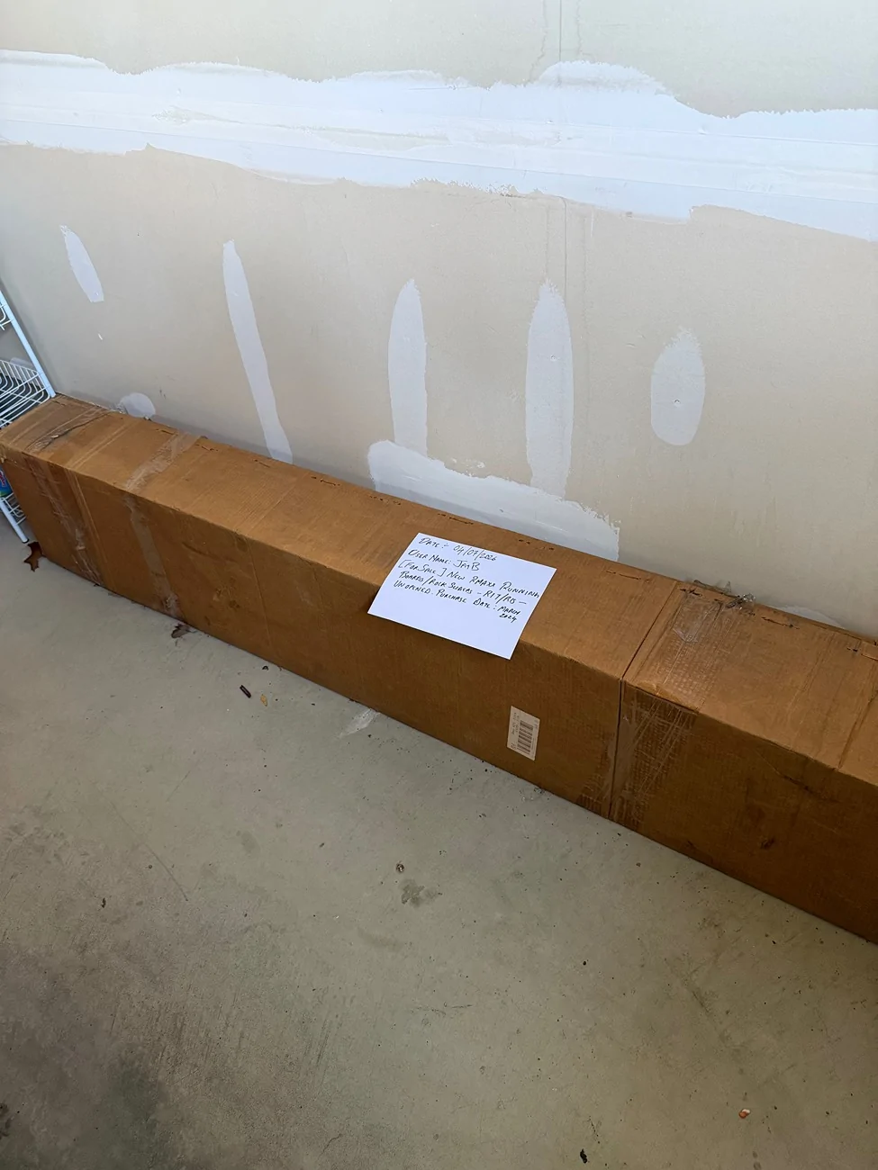Rivian R1T R1S [FOR SALE] NEW RMaxx Running Boards / Rock Sliders –  R1S – Unopened IMG_5086