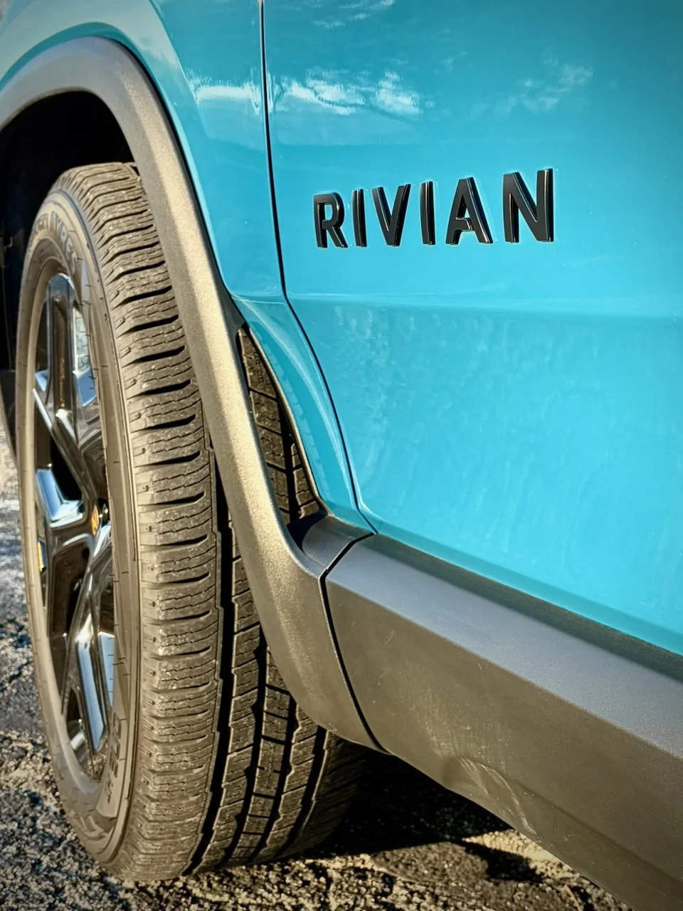 Rivian R1T R1S What did you do TO / WITH your Rivian today? 🧰 Library - 8 of 10