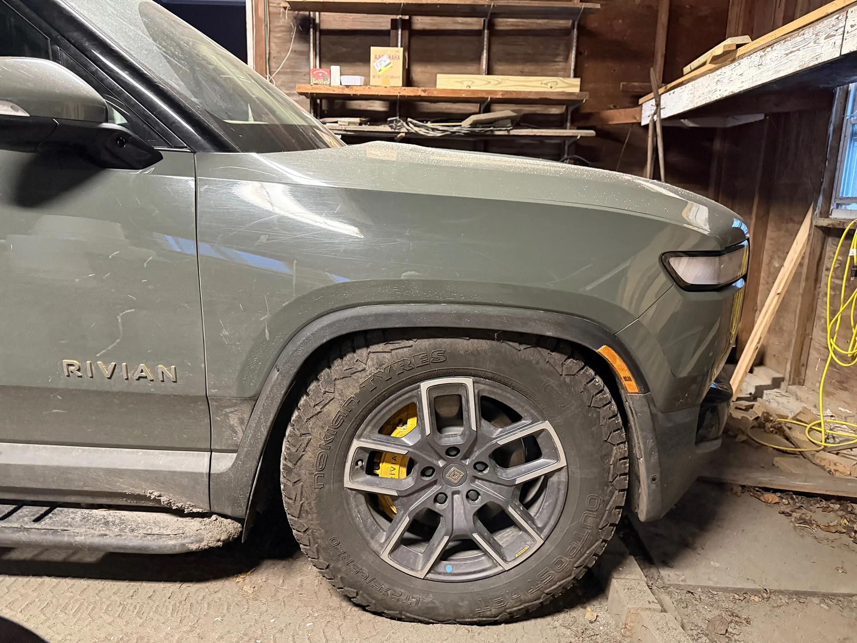 Rivian R1T R1S Front suspension dropping slowly while parked, normal? 1775789482623-ci