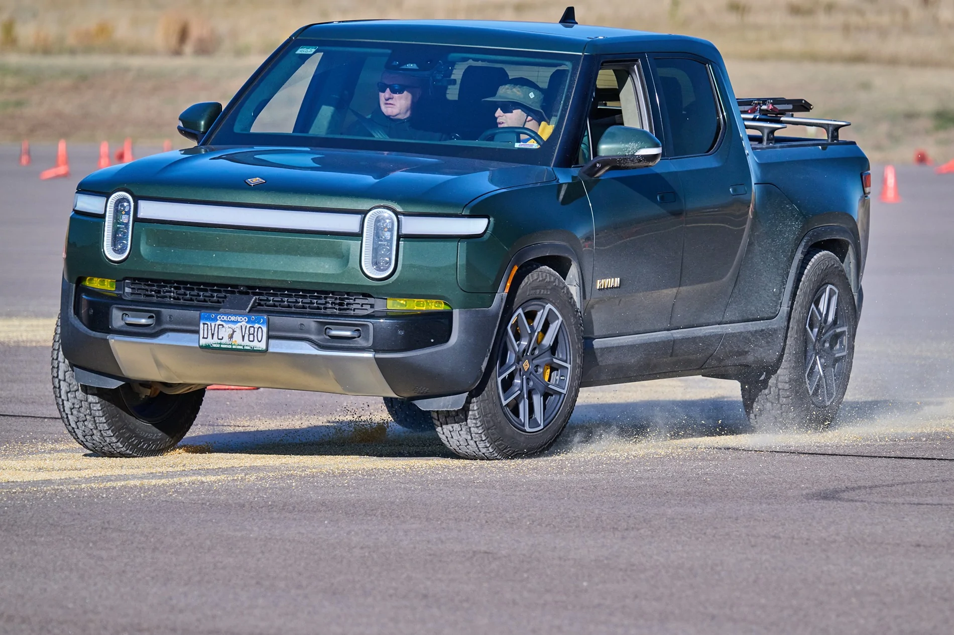 Rivian R1T R1S Are supercars POINTLESS? Corvette Z06 vs Rivian R1T: DRAG RACE (by Carwow) RMR-Tire-Rack-Street-Survival-2023-10-15-SS-54736-X5
