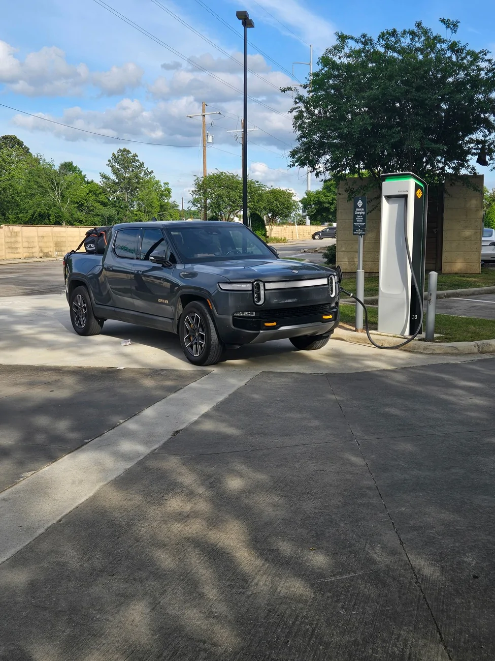 Rivian R1T R1S Picked up my R1T replacement for Rosie, purchasing from Lindsay VW, and the 1400 Mile Journey Home 20260412_172634