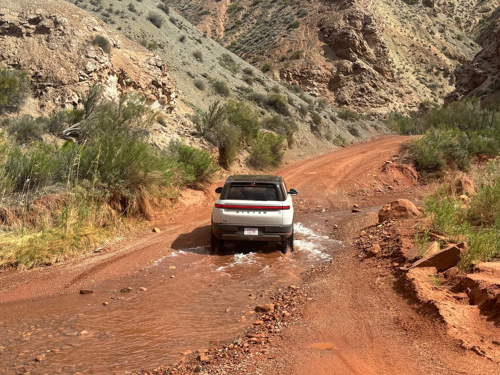 Rivian R1T R1S Rivian R2 production coming to life on assembly line! (photo) IMG_5500