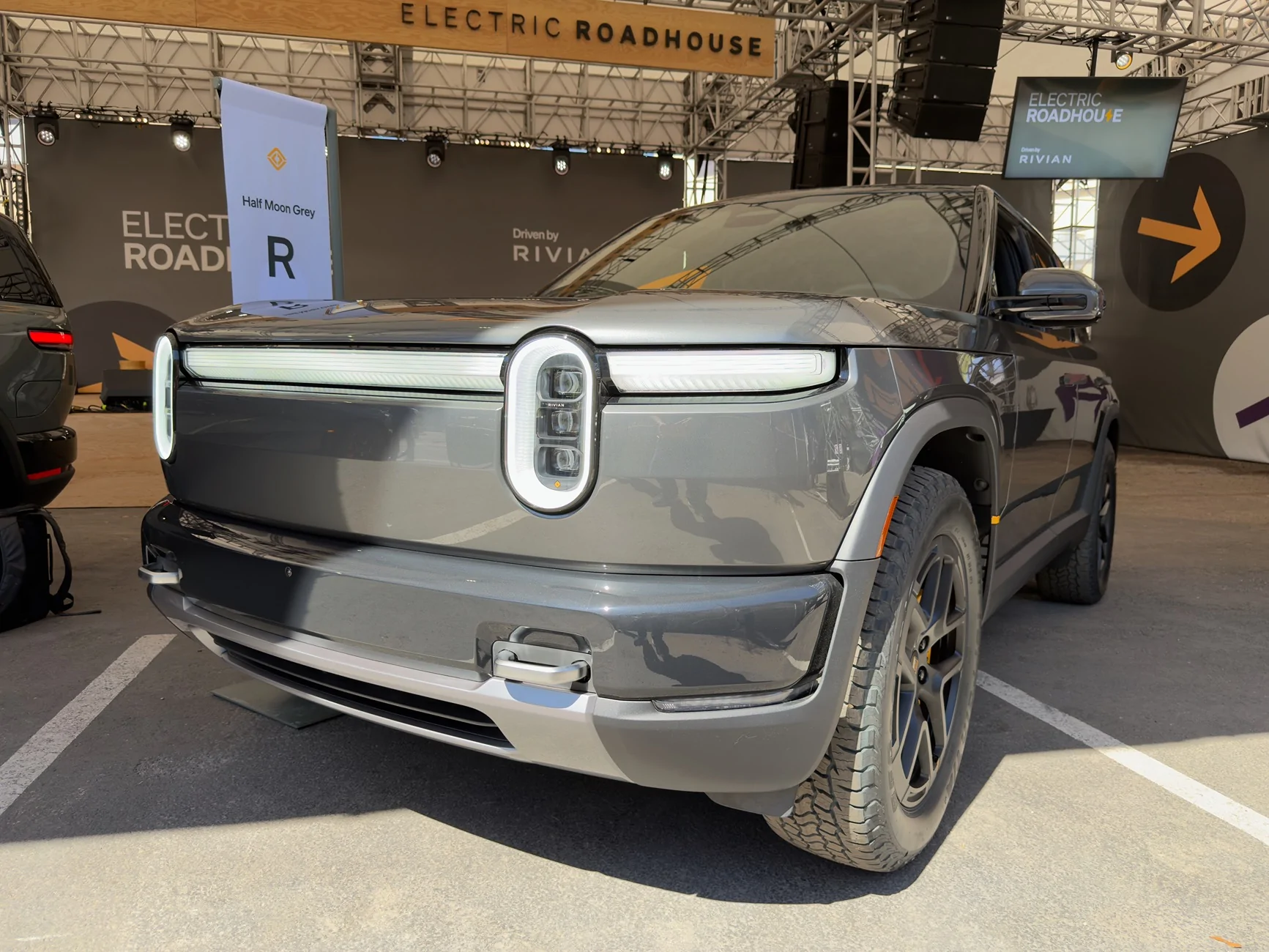 Rivian R1T R1S Welcome to Half Moon Grey, now available on R1S / R1T and R2 IMG_8610