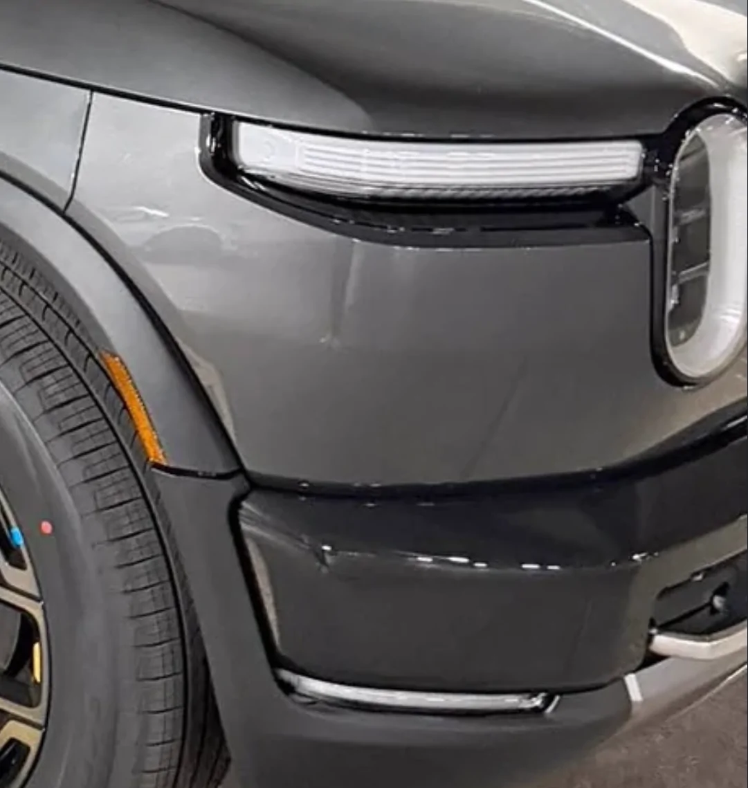 Rivian R1T R1S Half Moon Grey R2 Spotted 1776265123064-ti