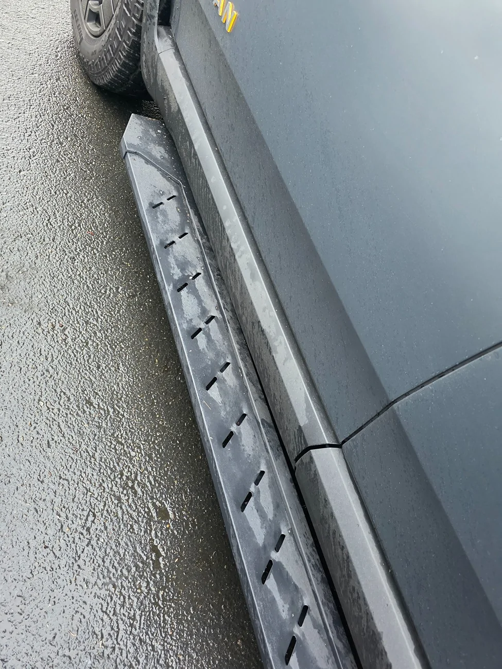 Rivian R1T R1S First newb questions- running boards and powering off 1000005218