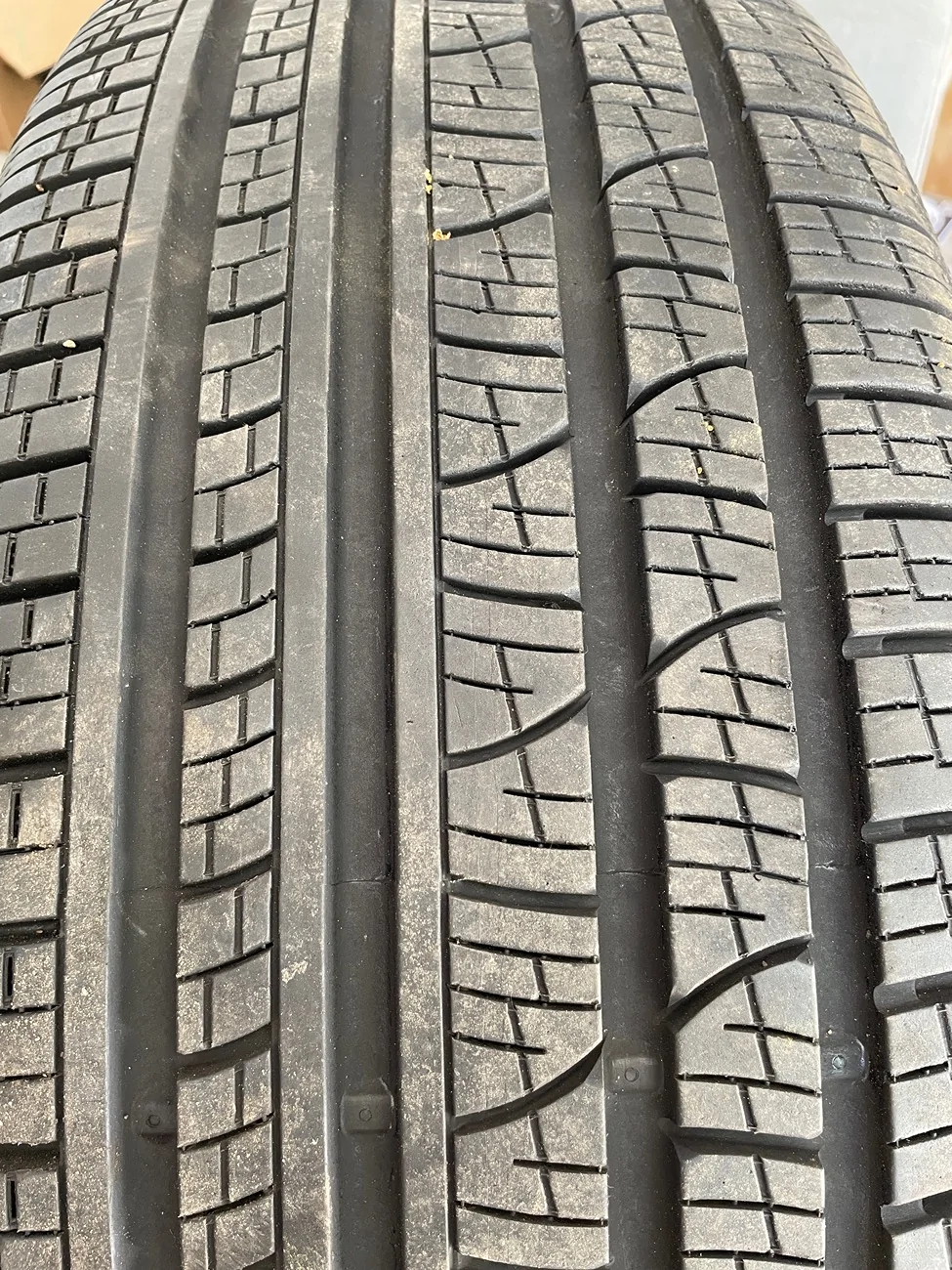Rivian R1T R1S 21” OEM Wheel and Tire $400 IMG_8132