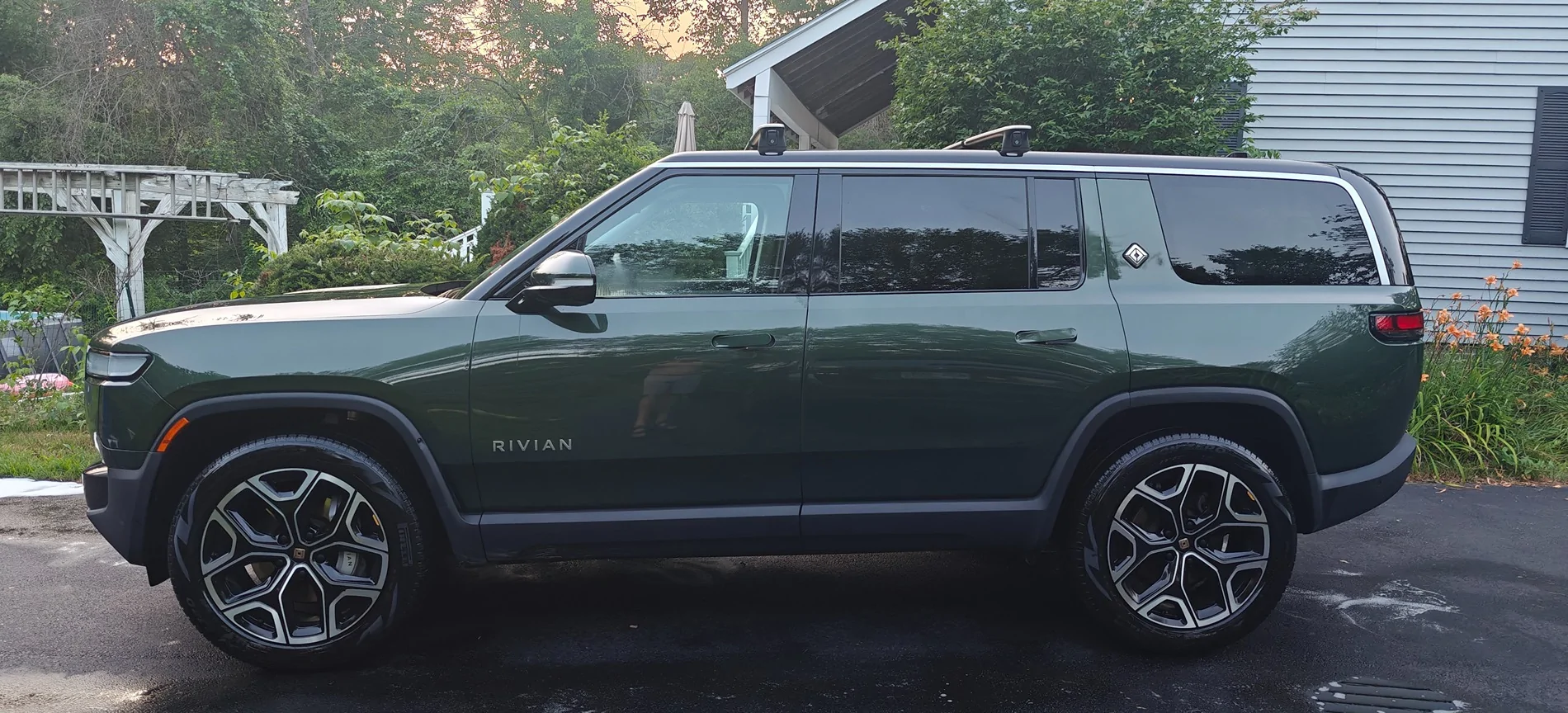 Rivian R1T R1S Catalina Cove R2 (VIN #36) spotted IMG20250706200621