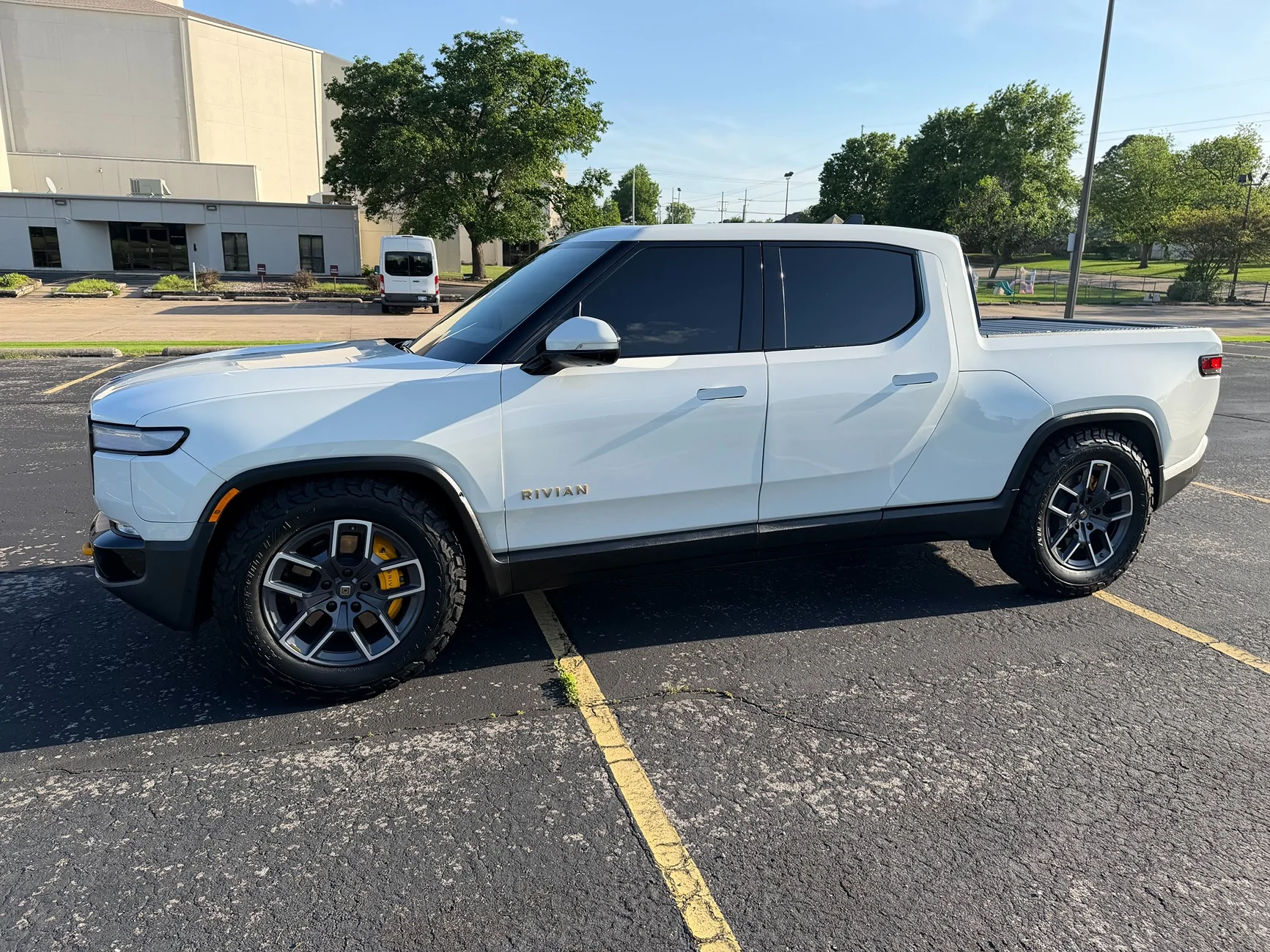 Rivian R1T R1S 2022 R1T Launch Edition - 18,885 Miles $55K IMG_2376