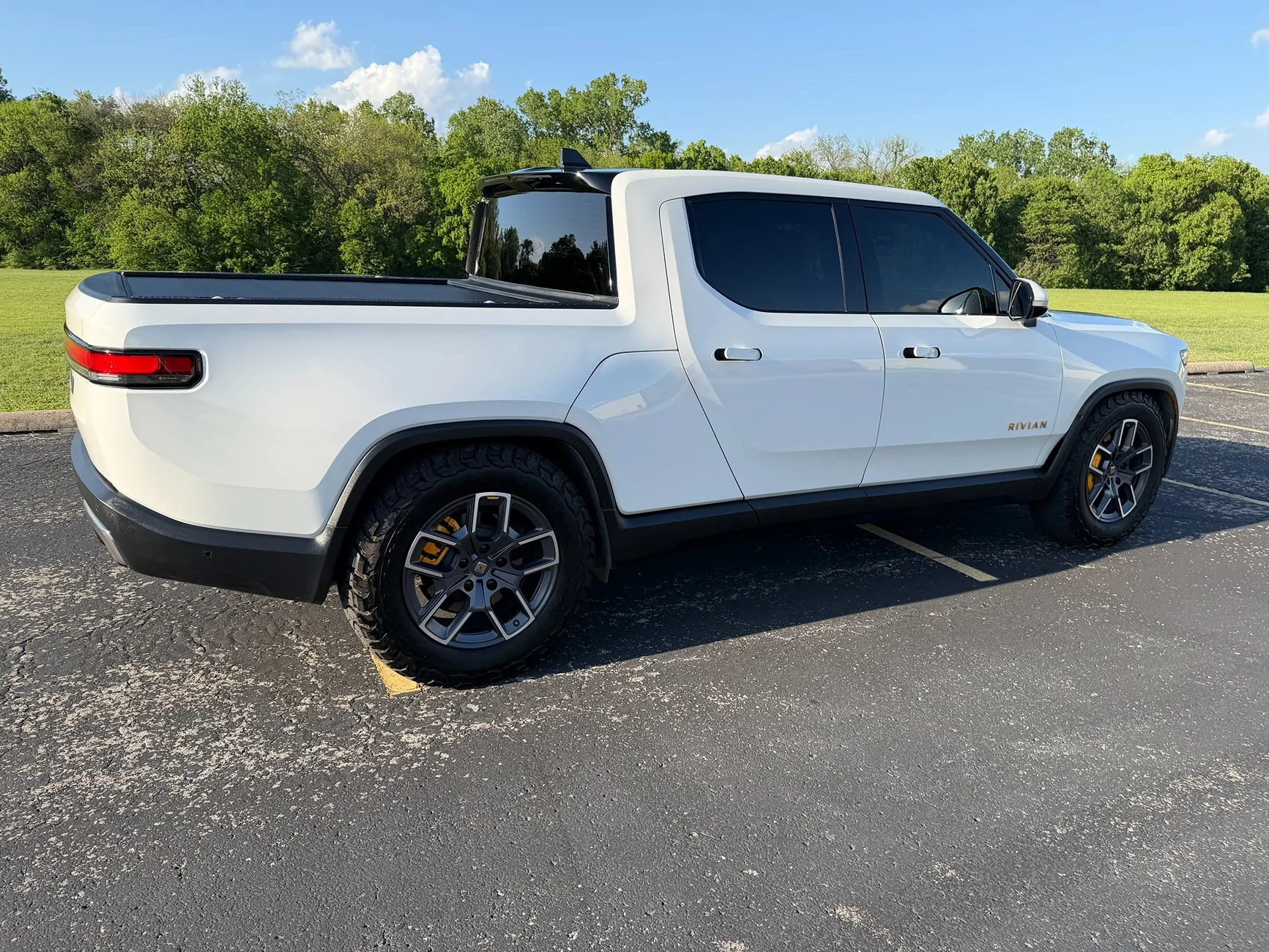 Rivian R1T R1S 2022 R1T Launch Edition - 18,885 Miles $55K IMG_2378