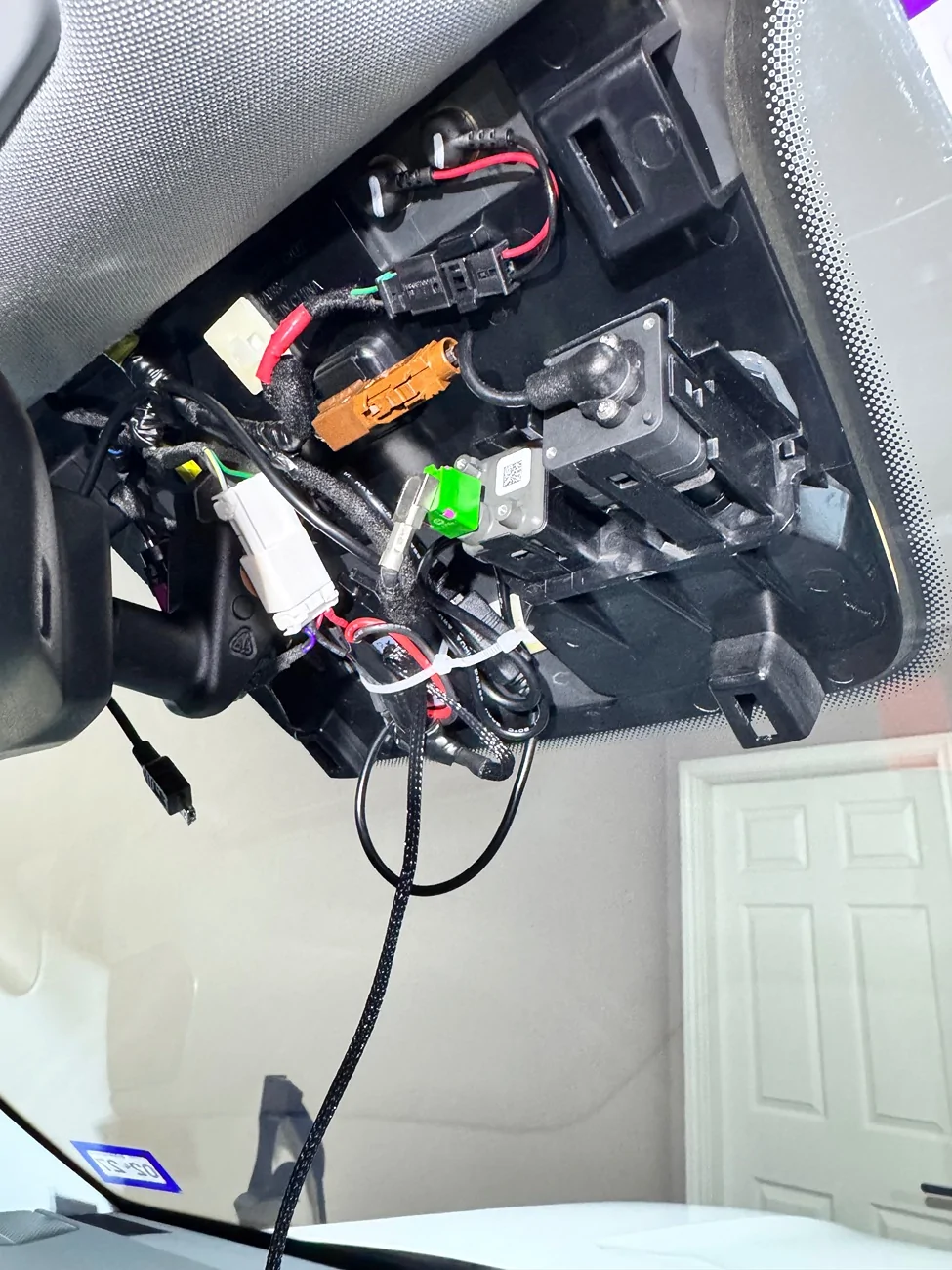 Rivian R1T R1S Radar & Dash Cam Combo 12V power from Review View Mirror IMG_0819