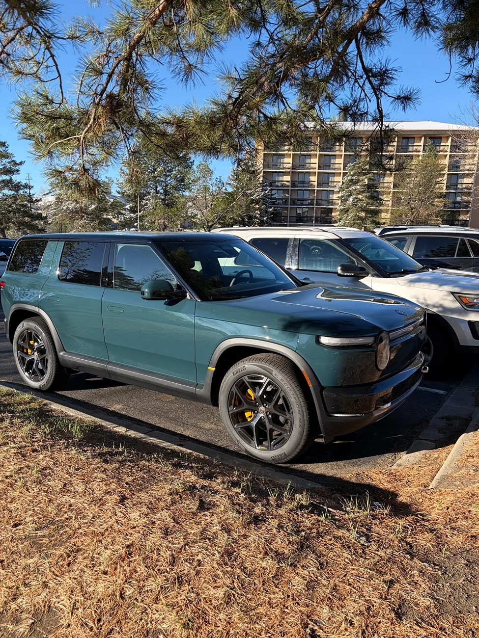 Rivian R1T R1S R2 Performance spotted in Lakewood CO. Catalina Cove looks great in the sun IMG_1210
