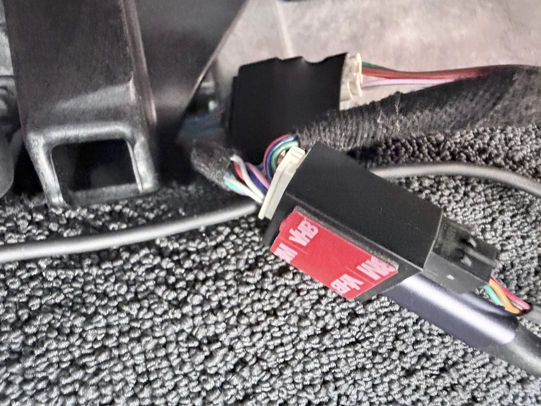 Rivian R1T R1S Comma 4 - can't get longitudinal enabled with lukas longitudinal harness IMG_0997