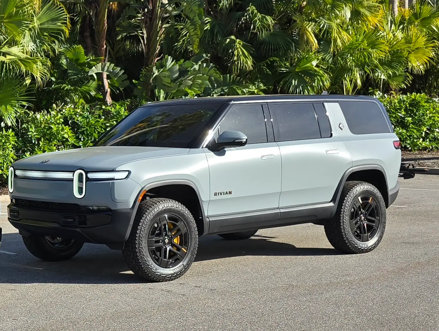 Rivian R1T R1S Matte wrap gang! Let's see photos of your matte Rivian R1T & R1S 1000022004