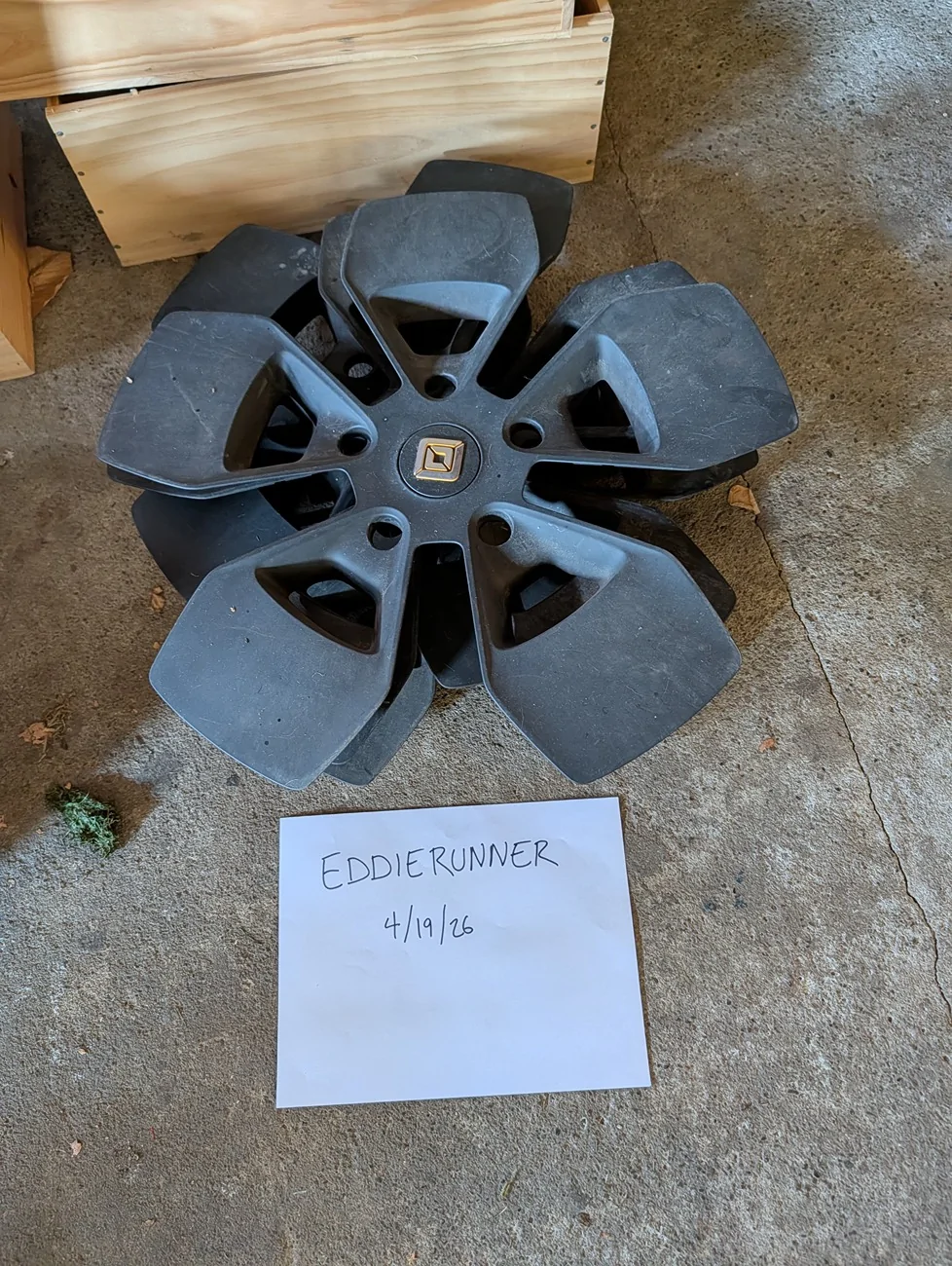 Rivian R1T R1S 4 x 21" OEM Wheels - $400 PXL_20260419_223338550