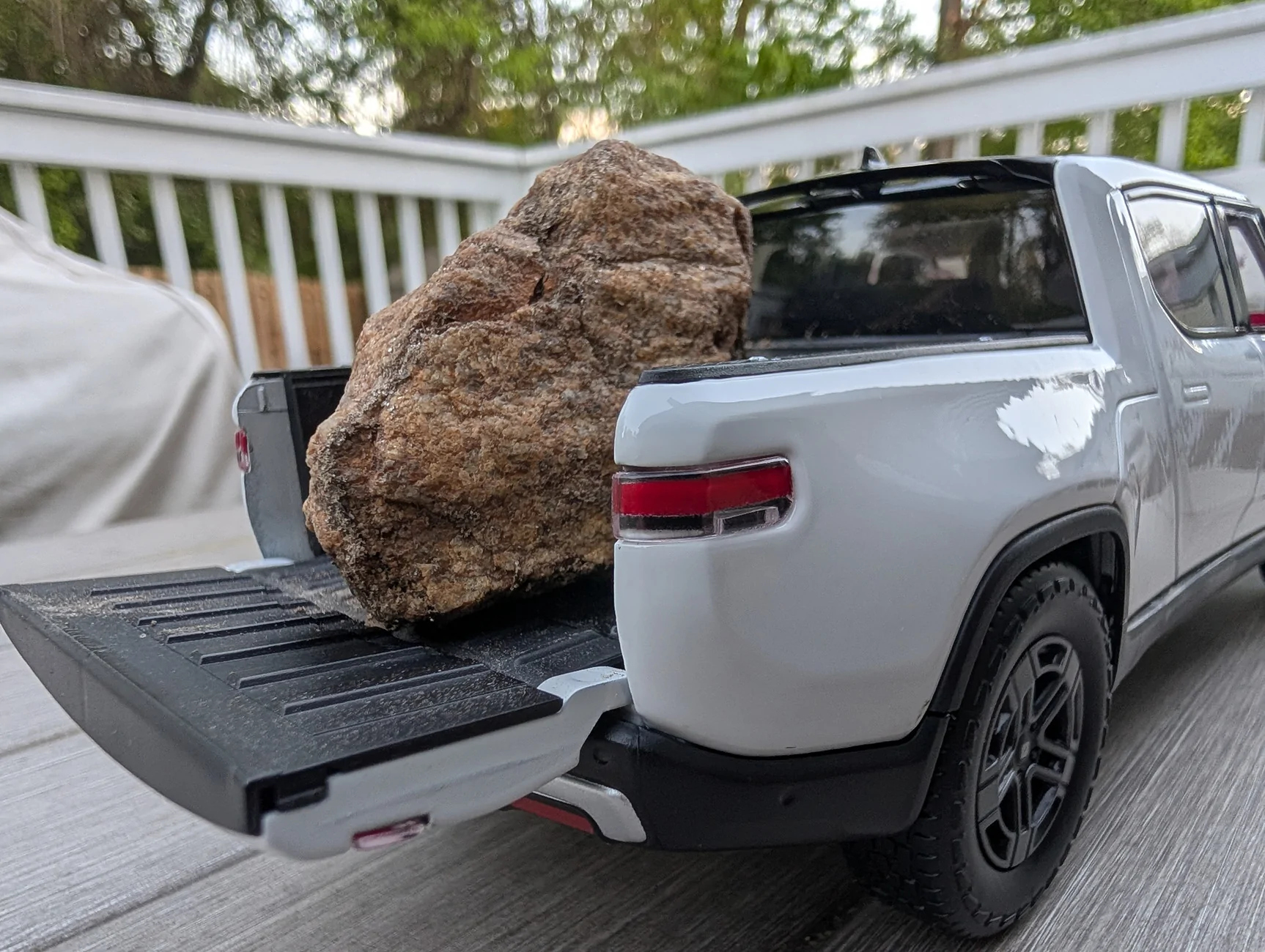 Rivian R1T R1S What did you do TO / WITH your Rivian today? 🧰 PXL_20260419_233209757
