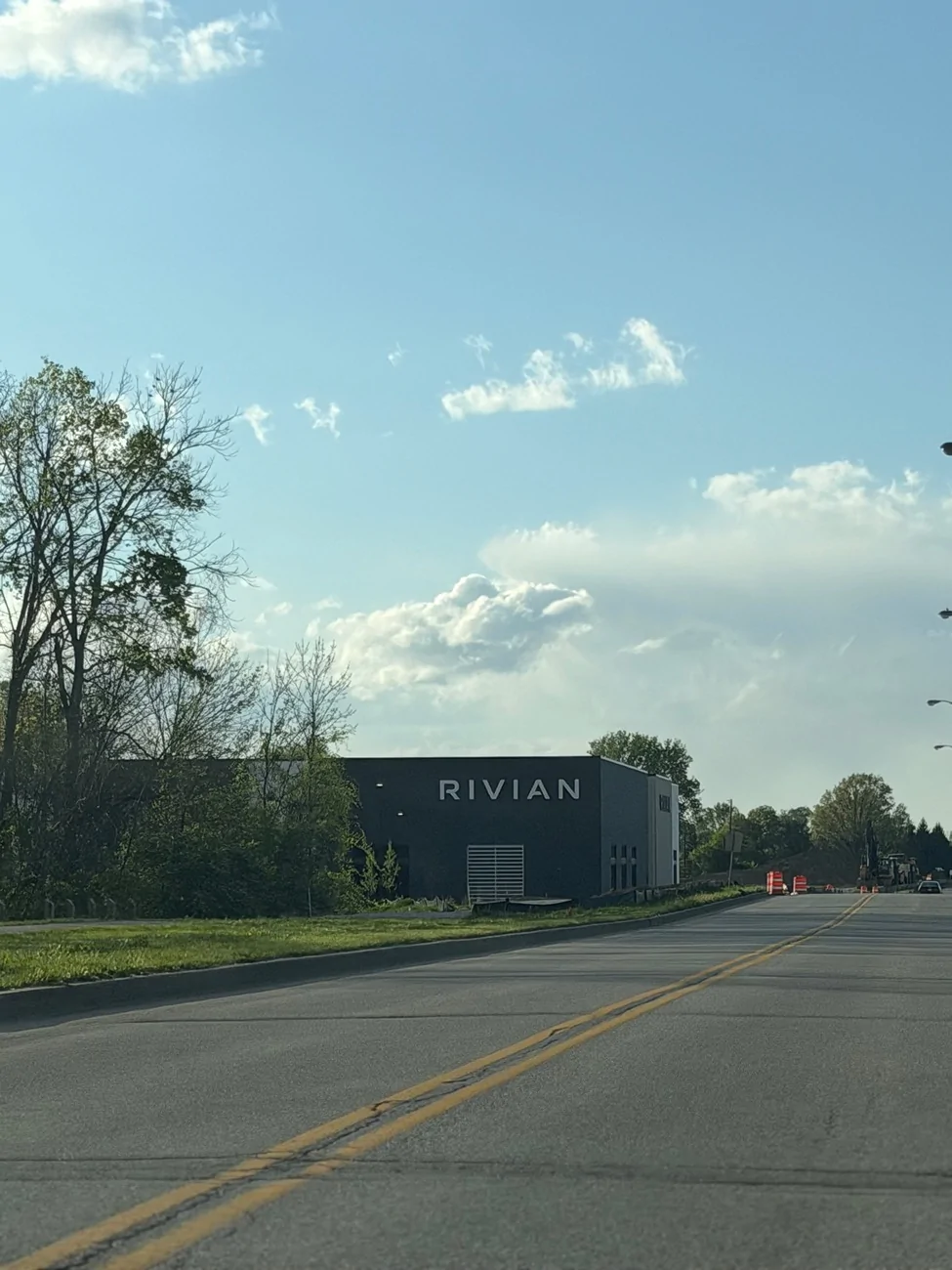 Rivian R1T R1S Fishers, IN Service Center is Almost Ready -- Drove By and It Looks Close! IMG_1124