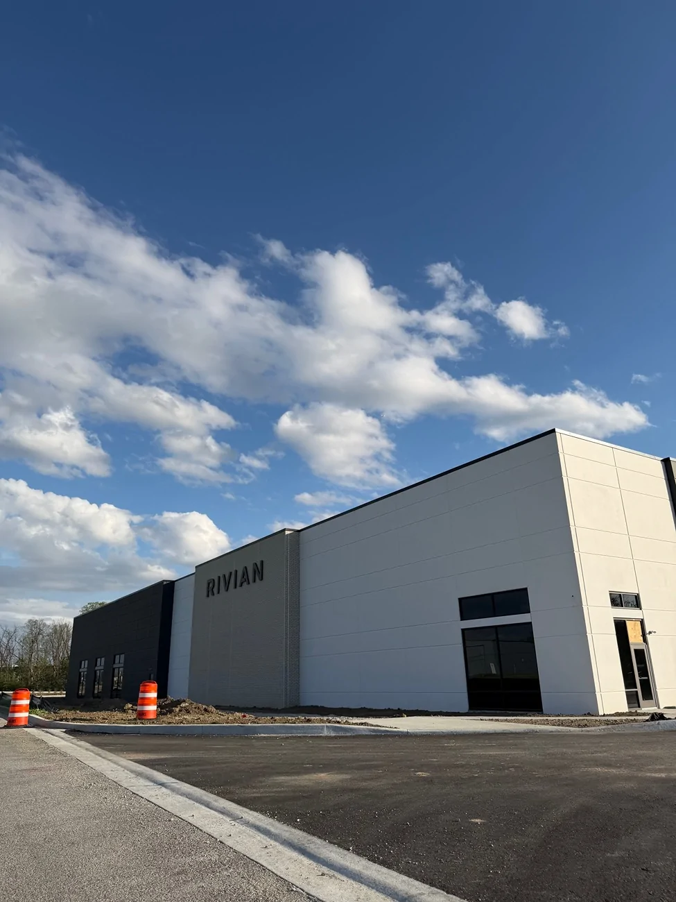 Rivian R1T R1S Fishers, IN Service Center is Almost Ready -- Drove By and It Looks Close! IMG_1131