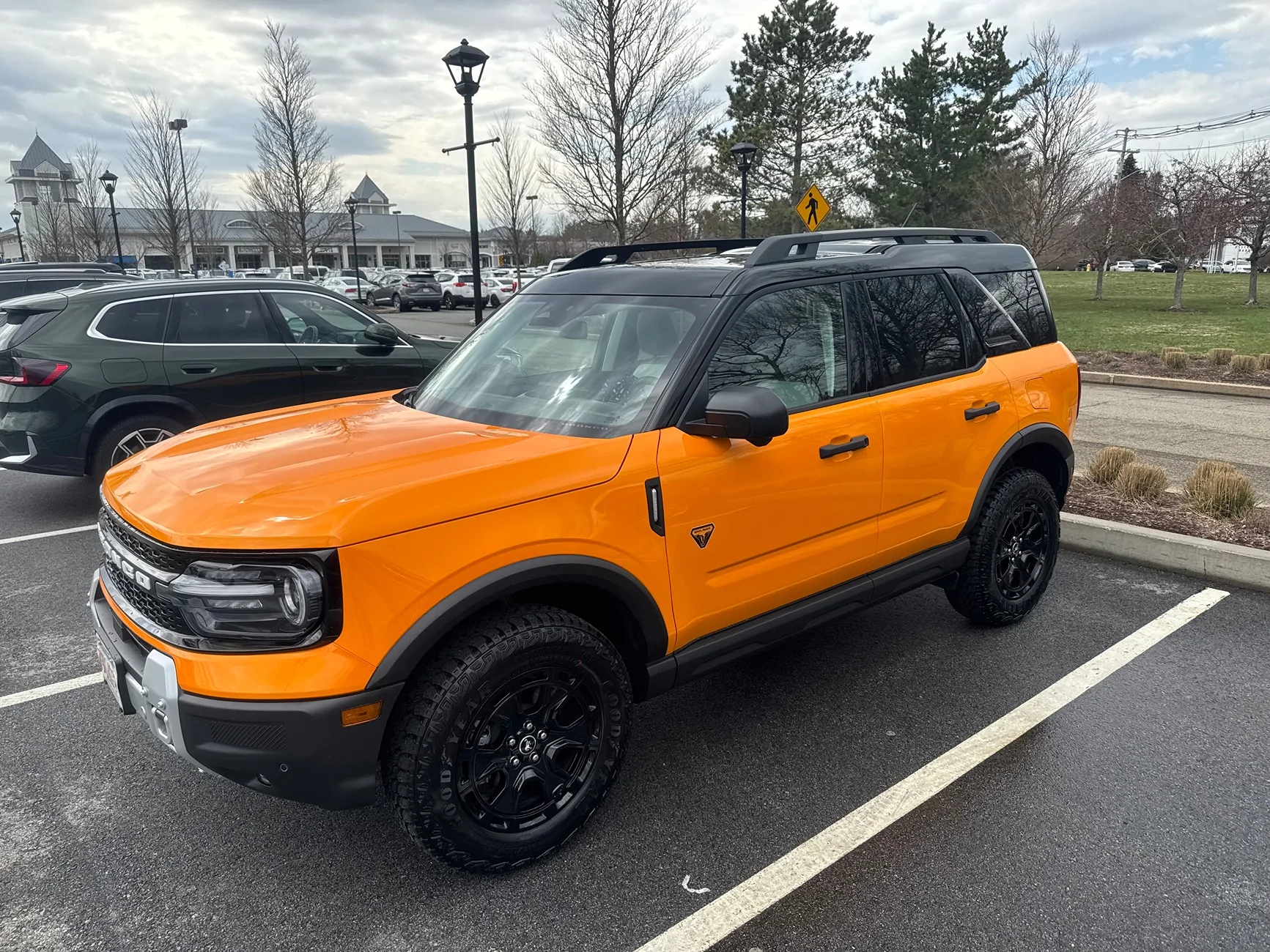 Rivian R1T R1S R2 Colors List Revealed! Launch Green, Borealis, Midnight, Forest Green, Esker Silver, Catalina Cove, Glacier White, Half Moon Grey 🎨 IMG_2591