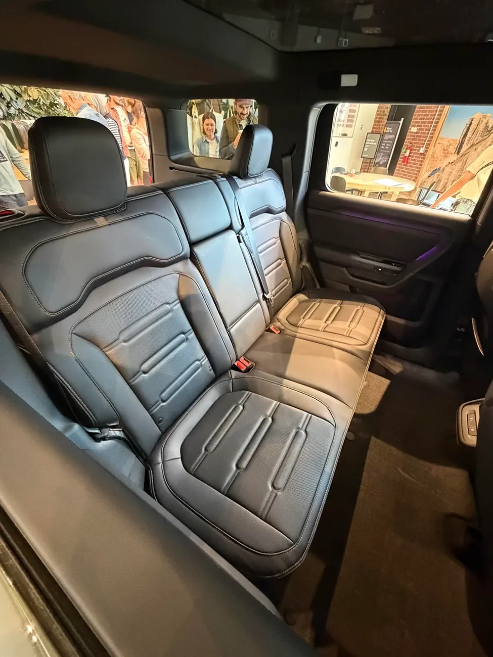Rivian R1T R1S Launch Green R2 exterior & interior - latest pictures (block party & public sightings) Launch Green R2 Rivian Exterior & Interior pictures photos 5